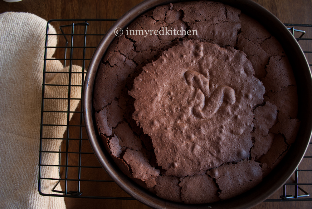 Chocolate cake out of the oven | in my Red Kitchen