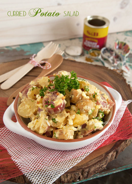 Curried potato salad - perfect side dish for your barbecue party! | in my Red Kitchen