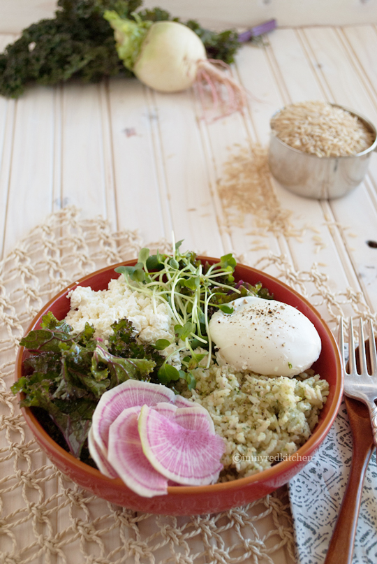 Brown rice bowl with kale