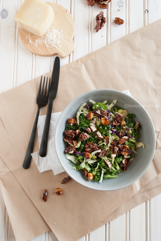 Kale salad with spicy honey nuts