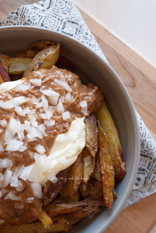 http://www.inmyredkitchen.com/wp-content/uploads/2014/06/Oven-baked-fries-with-peanut-sauce-3-inmyredkitchen1.jpg