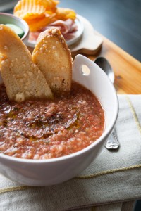 A cold gazpacho for hot summer days, so easy to make! | in my Red Kitchen