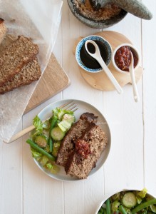 Meatloaf with an Indonesian twist, great to serve with a salad! | in my Red Kitchen