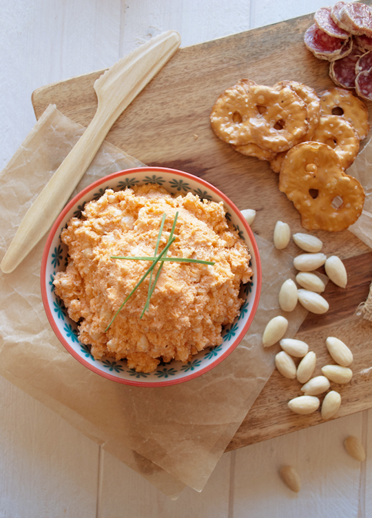 Chunky feta dip with almonds