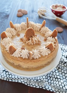 My contribution to the LA Cake Club: a Stroopwafel cheesecake! | in my Red Kitchen #stroopwafel #cheesecake #Dutch #caramel #treat