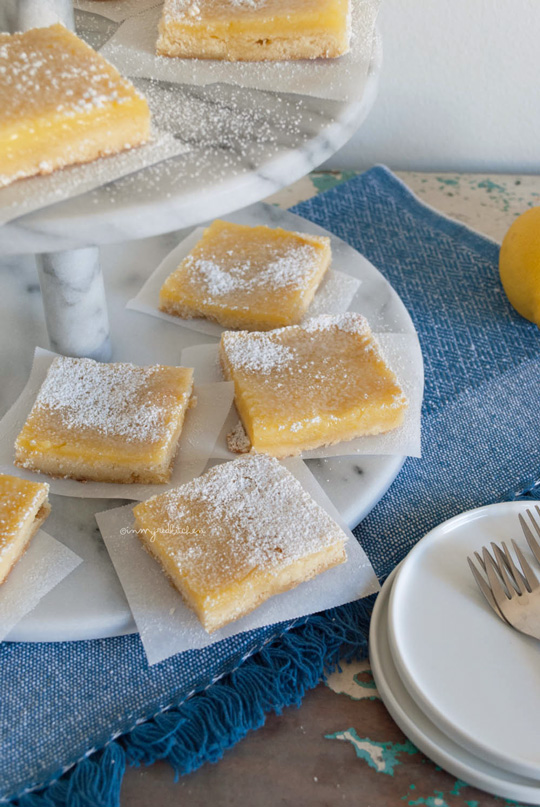 Simple lemon bars