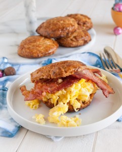 Maple bacon scones are great for Easter brunch! | in my Red Kitchen #bacon #easter #brunch #maple #scones #biscuits