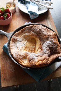 The most perfect Dutch baby pancake | in my Red Kitchen