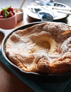 The most perfect Dutch baby pancake | in my Red Kitchen