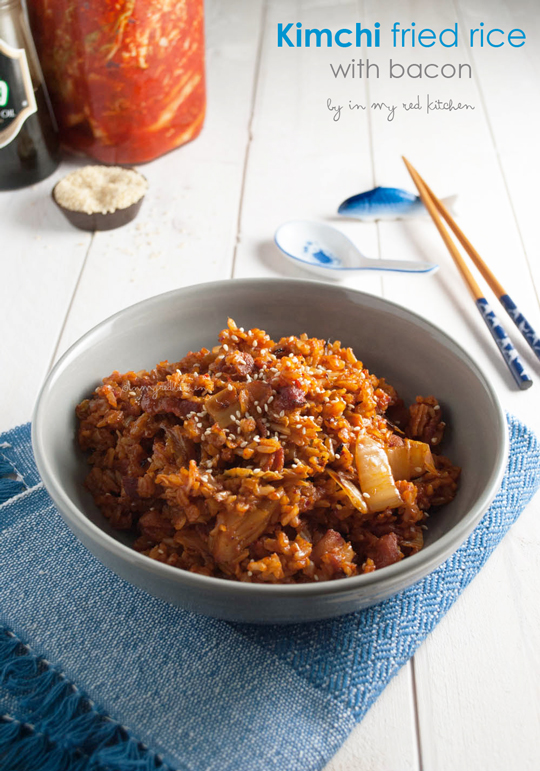 Kimchi fried rice with bacon - an easy and quick meal that's packed with flavor! | in my Red Kitchen #kimchi #korean #bacon #friedrice